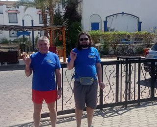 Сотрудники Дайвцентра Уральская Академия Дайвинга Федор и Вадим, в Шарм-эль-Шейхе проводят мероприятия по подготовке к первому сафари!