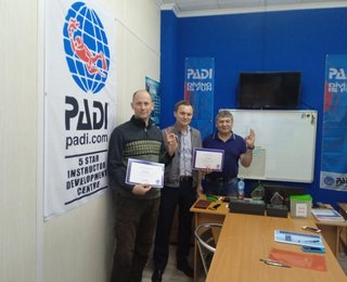 Поздравления новоявленным PADI Divemasters Андрею и Алексею!